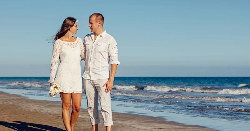 Pourquoi « pas cher » et « en couple » se contrarient
