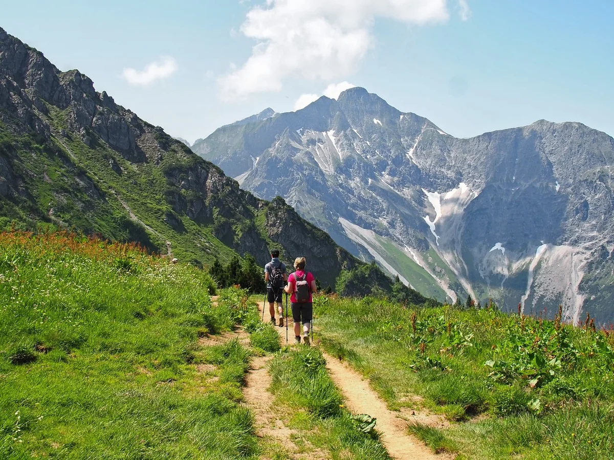 Randonnée débutant en France ou dans les Alpes autrichiennes : que choisir ?